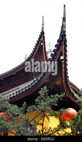 Chinese traditional roof of the Jade Buddha Temple in Shanghai - China Stock Photo