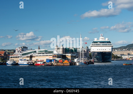 Mein Schiff 2 in Oslo Fjord harbour Stock Photo