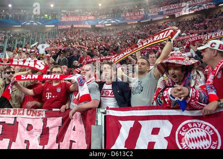 Turin, Italy. 10th April 2013. Fans (Bayern), APRIL 10, 2013 - Football / Soccer : UEFA Champions League Quarter-final 2nd leg match between Juventus 0-2 Bayern Munchen at Juventus Stadium in Turin, Italy. (Photo by Maurizio Borsari/AFLO/Alamy Live News) Stock Photo