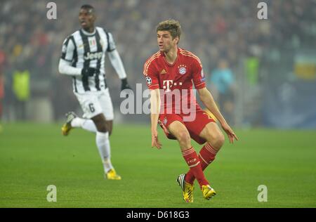 Turin, Italy. 10th April 2013. Munich's Thomas Mueller gestures during the UEFA Champions League quarter final second leg soccer match between Juventus Turin and FC Bayern Munich at Juventus Stadium in Turin, Italy, 10 April 2013. Photo: Andreas Gebert/dpa/Alamy Live News Stock Photo