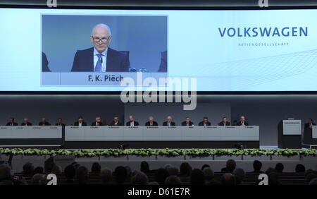 Chairman of Volkswagen Supervisory Board, Ferdinand Piech, speaks at the general meeting of car manufacturer  Volkswagen in Hamburg, Germany, 19 April 2012. Wife Ursula Piech will be elected to the supervisory board during the meeting. Photo: MARCUS BRANDT Stock Photo