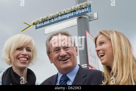 The widow of Bernd Eichinger Katja (L), Munich's mayor Christian Ude and Eichinger's daughter Nina attend the inauguration of the Bernd Eichinger Square in front of the University of Television and Film in Munich, Germany, 07 May 2012. The German producer Bernd Eichinger has died in Los Angeles on 24 January 2011 at the age of 61. Photo: PETER KNEFFEL Stock Photo