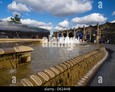 Sheffield Station with the Cutting Edge  water feature and fountains in Sheaf square Sheffield South Yorkshire England Stock Photo