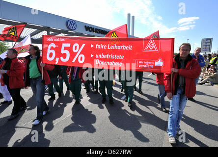 Volkswagen Employees Take Part In A Warning Strike Of The IG Metall ...