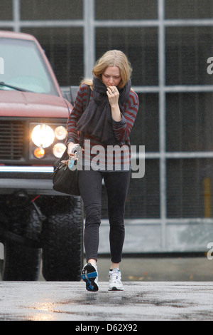 Amanda Seyfried departs Hugo's Restaurant in Beverly Hills Los Angeles, California - 23.01.12 Stock Photo