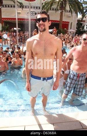 Michael Phelps Olympian Michael Phelps attends the Encore Beach Club 2011 season opening Las Vegas, Nevada - 16.04.11 Stock Photo