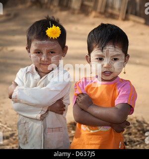 Two young children, Minnanthu, Bagan, Myanmar, (Burma) Stock Photo