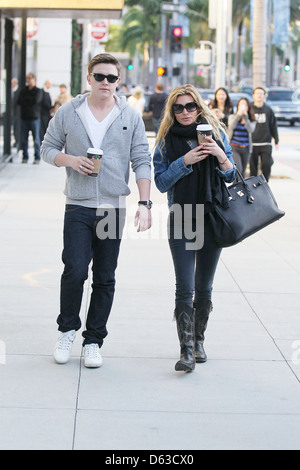 Jesse McCartney and his girlfriend Eden Sassoon Christmas shop on Rodeo Drive in Beverly Hills Los Angeles California Stock Photo