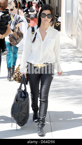 Kourtney Kardashian leaving La Scala restaurant after having lunch with ...