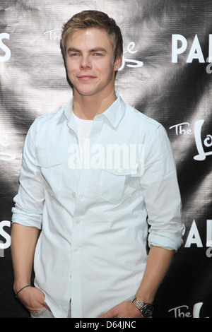 Derek Hough 'Dancing With The Stars' champion Derek Hough teaches a dance lesson to local students at Palms Casino Resort Las Stock Photo