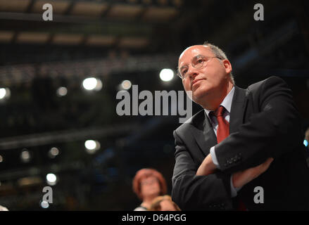 Gregor Gysi, Fraction chairman of the German party The Left ('Die Linke') in the German Bundestag, attends the party conference in Goettingen, Germany, 02 June 2012. The assembly will be held from 02 until 03 June 2012 at Lokhalle in Goettingen and a new head of the party will be elected. Photo: JOCHEN LUEBKE Stock Photo