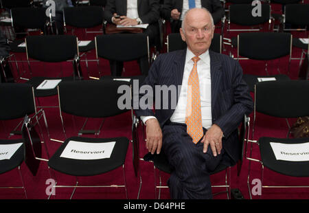 Volkswagen Chairman of the Supervisory Board Ferdinand Piech attends a press conference of German car manufacturer Volkswagen about structural and personnel changes in Stuttgart, Germany, 02 June 2012.  Photo: MARIJAN MURAT Stock Photo