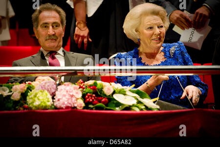 Queen Beatrix of The Netherlands visits a ballet performance of NDT2 at the Mushin Ertugrul theater in Istanbul,Turkey, 14 June 2012. Afterwards the Queen hold an reception at the roof of her hotel together with Turkish president Gul. Queen Beatrix brings a two day visit to Turkey. Photo: Robin Utrecht / Pool NETHERLANDS OUT Stock Photo