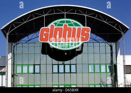 Supermarket globus hi-res stock and images - Alamy