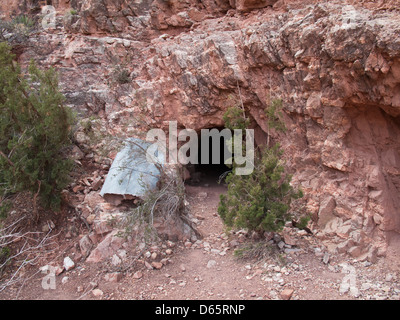 Grand Canyon National Park, Arizona - An old copper mine located along the Grandview Trail. Stock Photo
