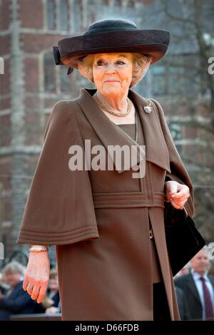 Queen Beatrix of The Netherlands opens the renewed Rijksmuseum together with director Wim Pijbes in Amsterdam, The Netherlands, 13 April 2013. Photo: Patrick van Katwijk / NETHERLANDS AND FRANCE OUT Stock Photo