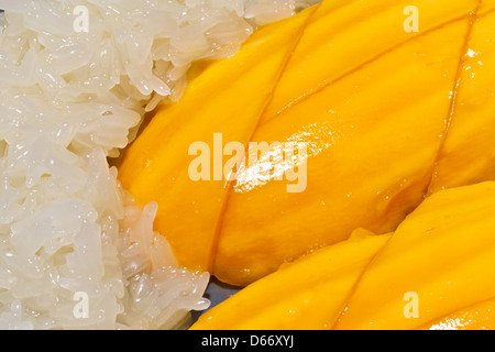 Sweet mango with sticky rice, Thai dessert. Stock Photo