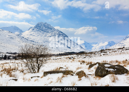 View to Mount Tryfan mountain east face with late snow in spring 2013 Snowdonia National Park, Ogwen Valley, Conwy, North Wales, UK Stock Photo