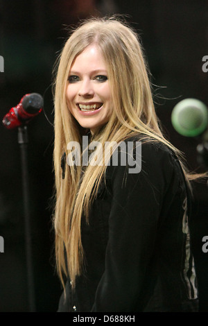 Avril Lavigne Celebrities arrive at ABC Studios 'Good Morning America' New York City, USA - 22.11.11  Mr Stock Photo