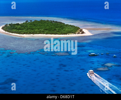 Australia, Queensland, Great Barrier Reef, aerial view of Lady Musgrave Island, a coral cay of the Bunker Group Stock Photo