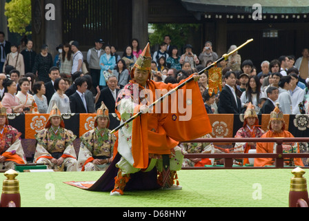 Dancer at Showa Day Ceremony, Meiji Jingu, Tokyo Stock Photo
