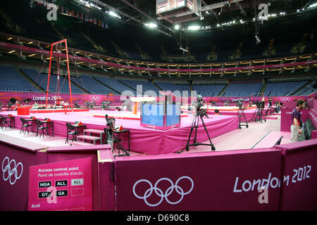 General view inside North Greenwich Arena in London, Great Britain, 25 July 2012. The London 2012 Olympic Games will start on 27 July 2012. Photo: Friso Gentsch dpa  +++(c) dpa - Bildfunk+++ Stock Photo