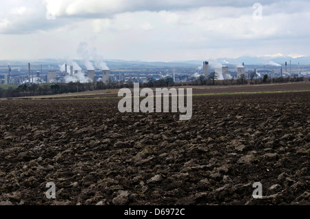 The Grangemouth petrochemical works photographed from near Linlithgow in West Lothian, Scotland. Stock Photo