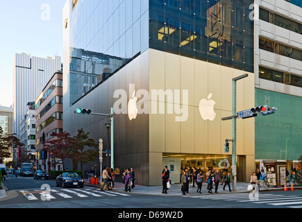 Tokyo, Japan. Ginza, Chuo Dori Street, Apple Store. Stock Photo