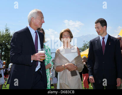 Prince Hans Adam II, Princess Marie, Alois Hereditary Prince von und zu Liechtenstein posing in the garden of the castle to celebrate the national day on 15 August 2012 in Vaduz, Liechtenstein. Photo: Albert Nieboer NETHERLANDS OUT Stock Photo