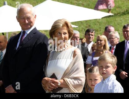 Prince Hans Adam II, Princess Marie, Princess Camilla, Prince Moritz von und zu Liechtenstein at the meadow to celebrate the national day on 15 August 2012 in Vaduz, Liechtenstein. Photo: Albert Nieboer NETHERLANDS OUT Stock Photo