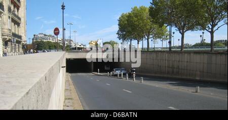 The enntrance to the Pont de l'Alma tunnel, where Princess Diana died in a car accident on 31 August 1997, is pictured in Paris, France, 23 August 2012. The replica of the flame of the Statue of Liberty will be used as the location for the commemration of Diana. Photo: Benjamin Wehrmann Stock Photo