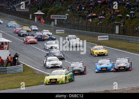 HANDOUT - A handout file dated 26 August 2012 shows the start of the German Touring Car Masters (DTM) in Zandvoort, The Netherlands. Mortara won the seventh race of the DTM season. Photo: ITR/JUERGEN TAP (ATTENTION: For editorial use only) Stock Photo