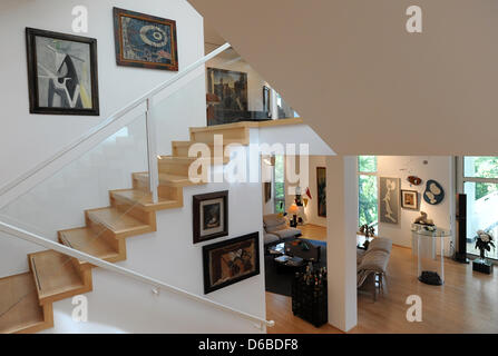Interior view of the house of Ulla and Heiner Pietzsch in Berlin, Germany, 17 August 2012. The art collectors couple Pietzsch wants to give its top-class art collection to the state of Berlin provided that the collection will be presented in a appropriate way. Photo: Britta Pedersen Stock Photo