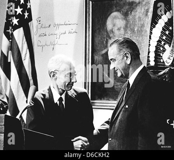 Who Invented Nuclear Robert Oppenheimer, the physicist known for his role in the development ...