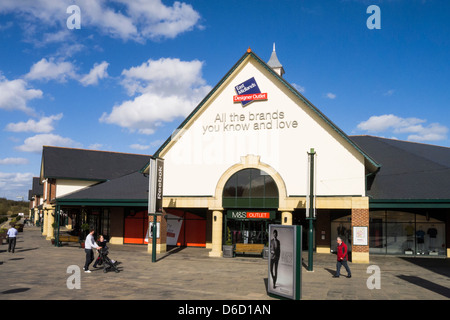 East midlands designer outlet shopping hi res stock photography and images Alamy