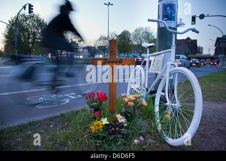 Berlin, Germany, cross and a bicycle bicyclist fatalities Stock Photo