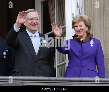 Former King Constantine II of Greece and his wife Anne-Marie of Denmark at the balcony of Amalienborg Palace on the occasion of Queen Margrethe's 40th jubilee in Copenhagen, Denmark, 15 January 2012. Photo: Patrick van Katwijk / NETHERLANDS OUT Stock Photo