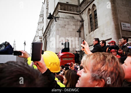 London, UK. 17th April 2013. Crowds gather for Baroness Thatcher's funeral. Credit: Ruaridh Papworth/Alamy Live News Stock Photo