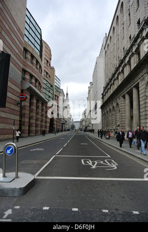Empty roads, no traffic, cars, buses. Day of Margaret Thatchers funeral. Cheapside, London Stock Photo