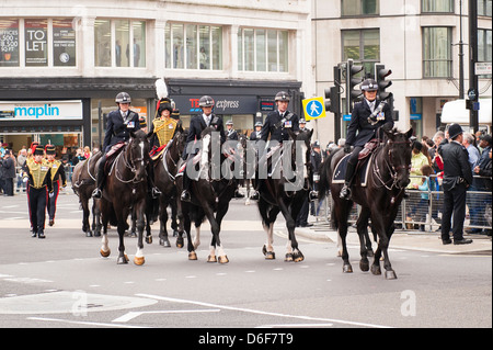 London Aldwych Strand Baroness Margaret Maggie Thatcher funeral cortege parade King's Troop Royal Horse Artillery Police Stock Photo