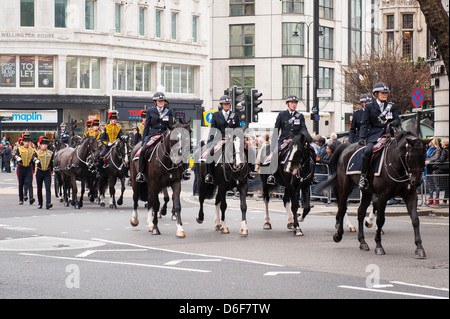 London Aldwych Strand Baroness Margaret Maggie Thatcher funeral cortege parade King's Troop Royal Horse Artillery Police Stock Photo