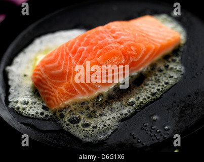 searing salmon