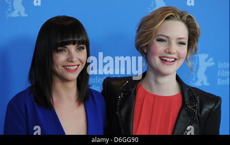 British actress Holliday Grainger (R) and US actress Christina Ricci attend the photocall for the movie 'Bel Ami' during the 62nd Berlin International Film Festival, in Berlin, Germany, 17 February 2012. The movie is presented in the competition out of competition at the 62nd Berlinale running from 09 to 19 February. Photo: Angelika Warmuth Stock Photo