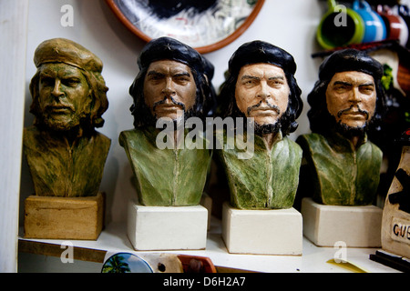 Souvenirs at market and shops, Cuban city of Havana, La Habana, Cuba, South America, Latin America. Che Guevara memorabilia shop Stock Photo