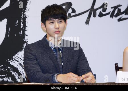 Lee Dong-wook, Song Ji Hyo, Ji-young Park and Seul-ong Im at press conference of KBS drama Preallotment on Wednesday April 17, 2013 in Seoul, South Korea. Stock Photo