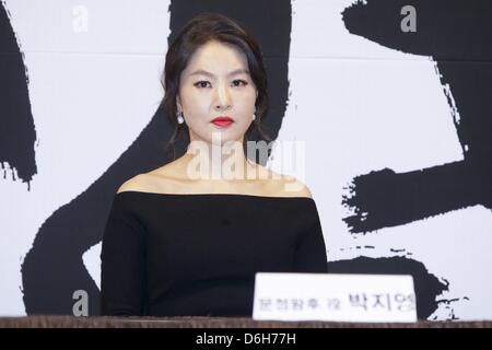 Lee Dong-wook, Song Ji Hyo, Ji-young Park and Seul-ong Im at press conference of KBS drama Preallotment on Wednesday April 17, 2013 in Seoul, South Korea. Stock Photo