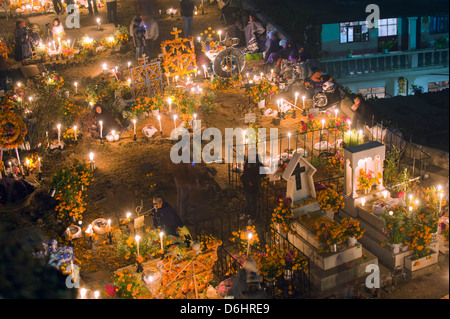 North America, Mexico, Michoacan state, Patzcuaro, Dia de Muertos, Day of the Dead celebrations in a cemetery in Tzintzuntzan Stock Photo