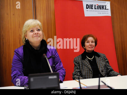 Gesine Loetzsch (L), federal chairwoman for The Left Party, and Beate Klarsfeld, candidate of the Left Party for German President, sit during a meeting of the Berlin Left Party in Berlin, Germany, 02 March 2012. The Left Party in Berlin invited the other factions to meet the candidate. Photo: MAURIZIO GAMBARINI Stock Photo