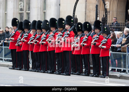 1ST Battalion of Welsh guards on ceremonial duties at funeral of Baroness Thatcher Stock Photo