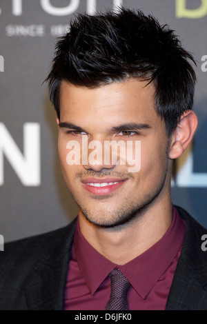 Taylor Lautner attends the Spanish premiere of his new film 'Abduction